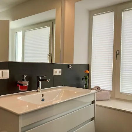 Appartamento Luxus-maisonette Fuer Grosse Familie Mit Direktem Strandzugang Binz