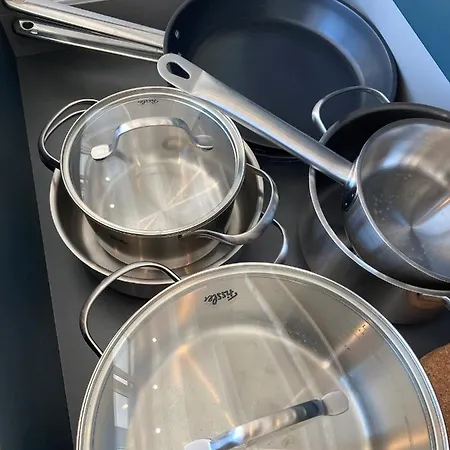 Апартаменты Luxus-maisonette Fuer Grosse Familie Mit Direktem Strandzugang Остзебад Бинц